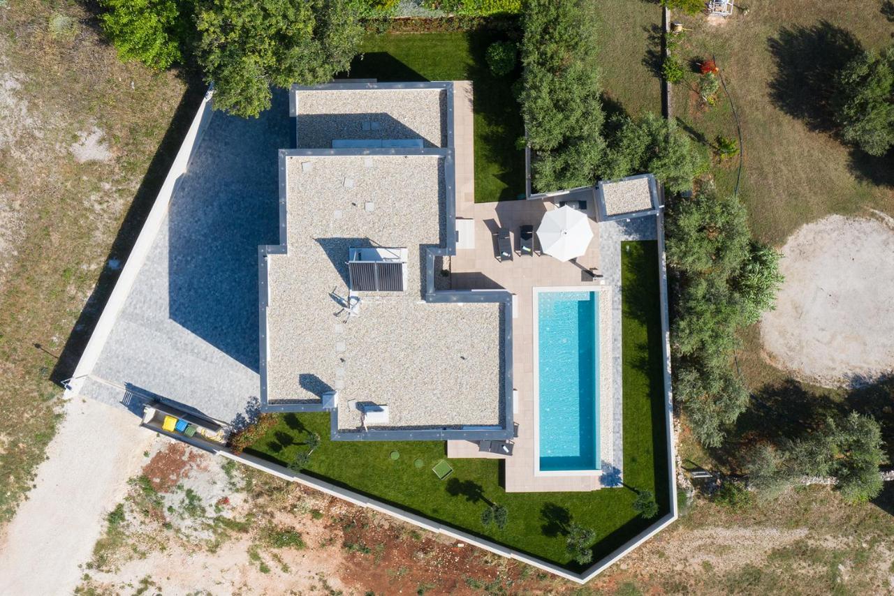 Ližnjan Villa Leola מראה חיצוני תמונה